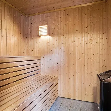 Beach Front In With Sauna *